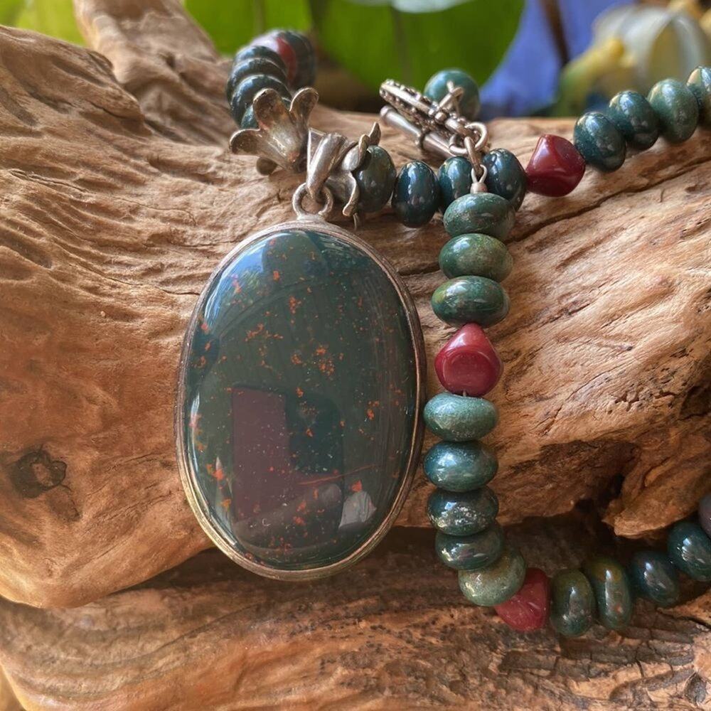 Vintage bloodstone sterling silver beaded pendant necklace - Picture 3 of 10